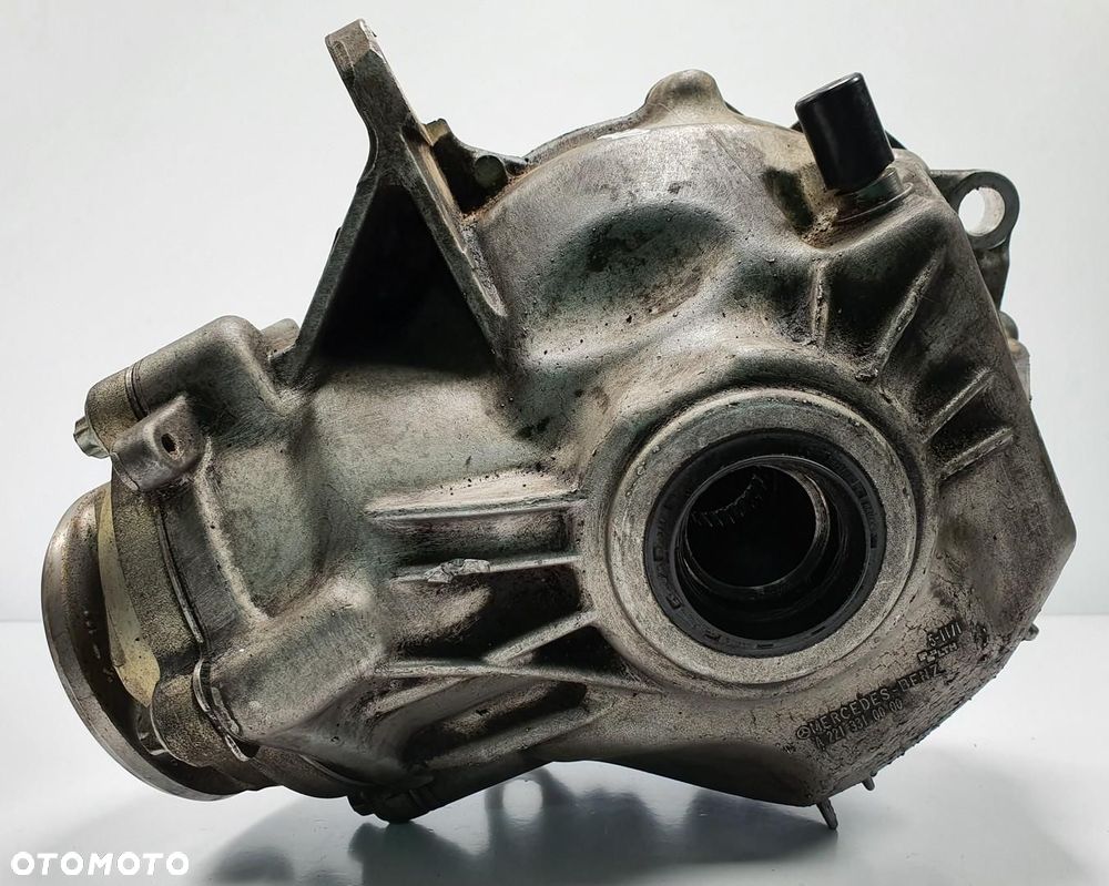 MOST DYFER PRZÓD 2.65 MERCEDES W212 3.0 CDI V6 2213307500 - 1