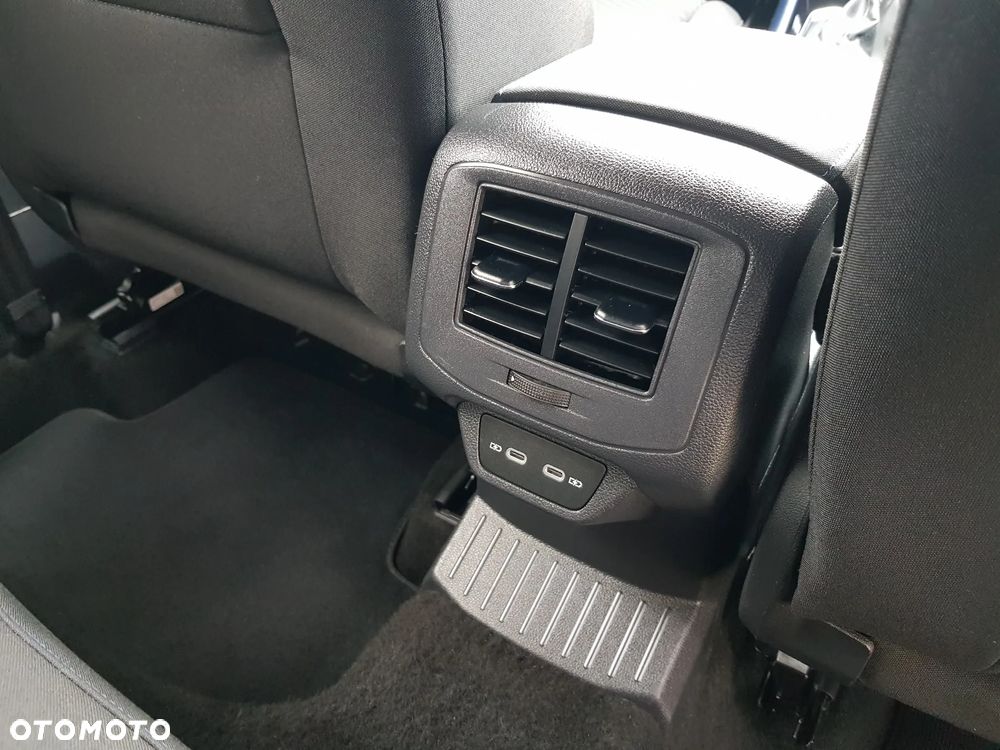 Volkswagen T-Roc 2.0 TDI SCR DSG UNITED - 32