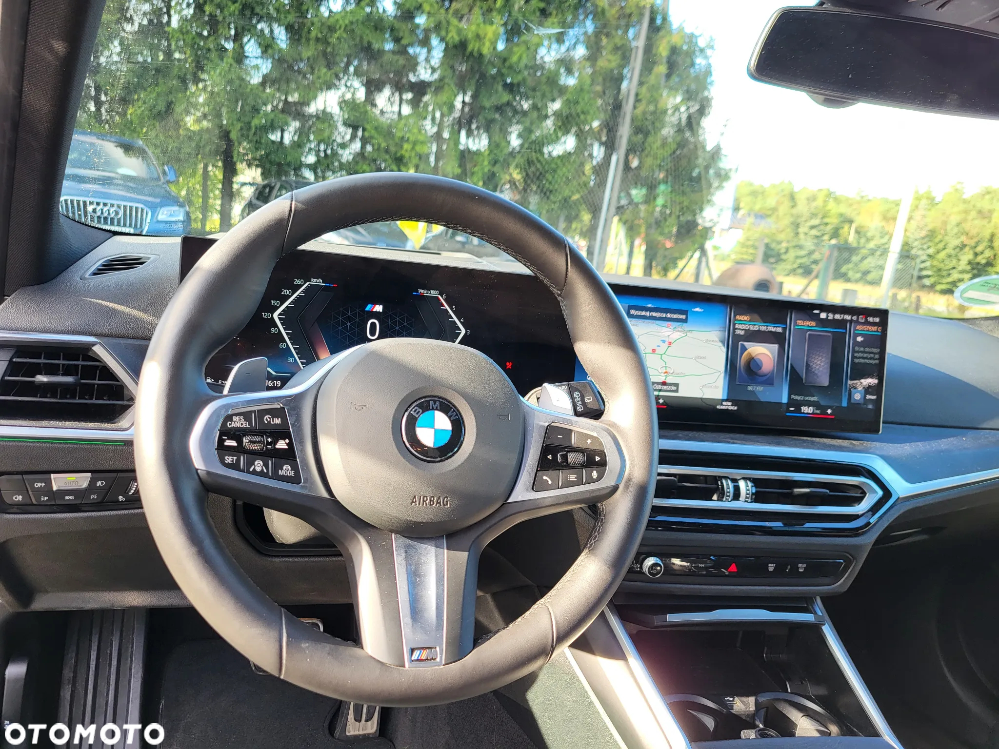 BMW Seria 3 318d M Sport - 13
