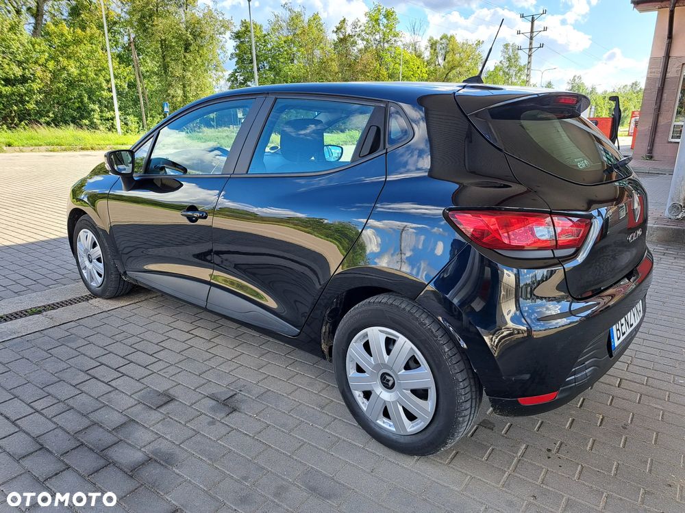 Renault Clio - 11