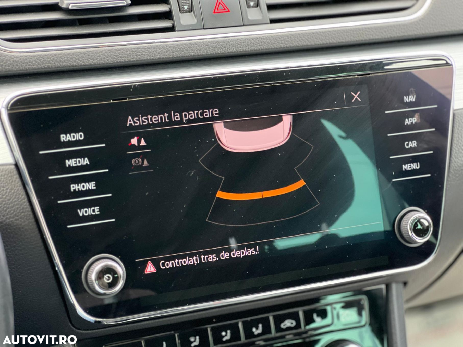 Skoda Superb 1.5 TSI DSG Ambition - 26