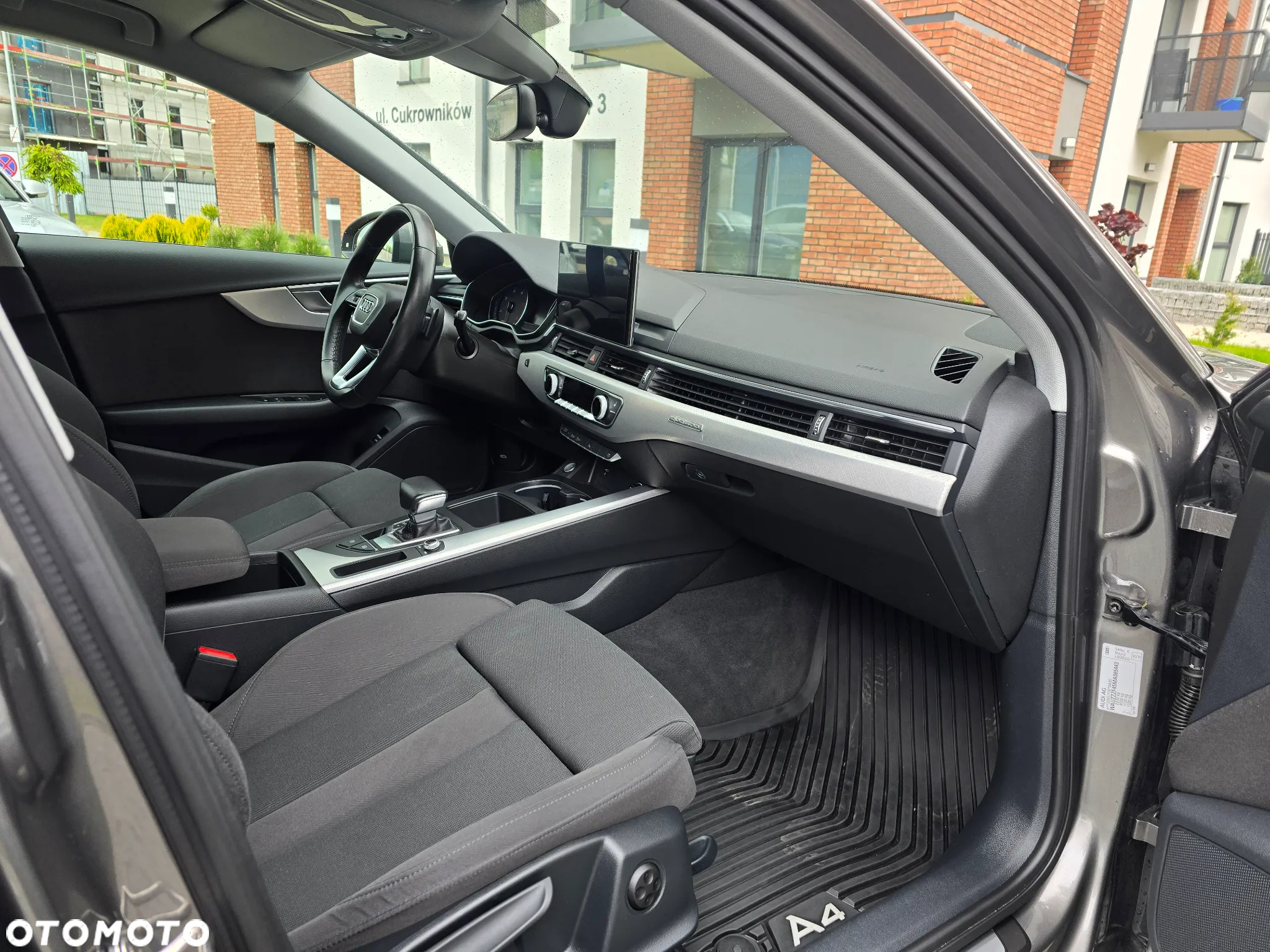 Audi A4 Avant 40 TDI quattro S tronic - 23