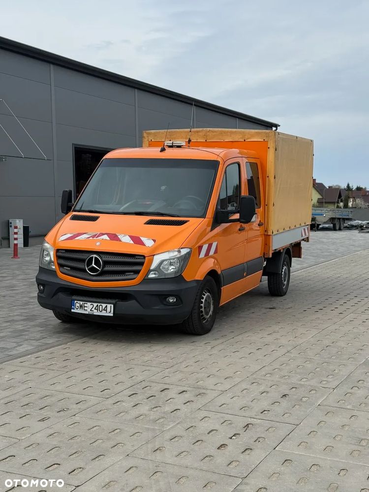 Mercedes-Benz Sprinter - 2