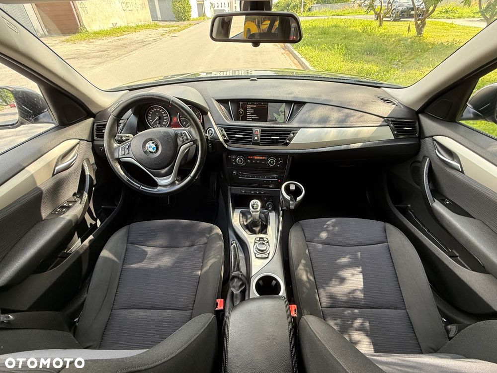 BMW X1 xDrive18d Sport Line - 8