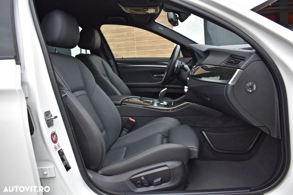 BMW Seria 5 525d Sport-Aut. - 15