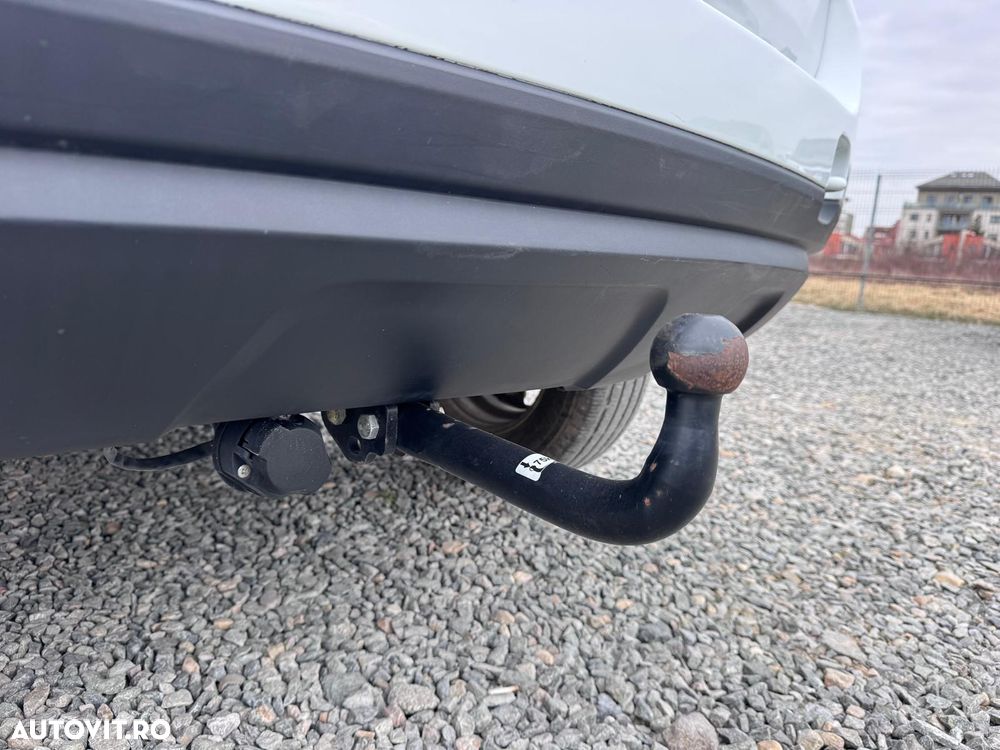 Dacia Duster 1.6 4x4 Laureate - 8