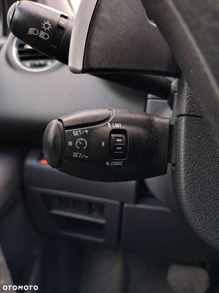 Peugeot 5008 - 17