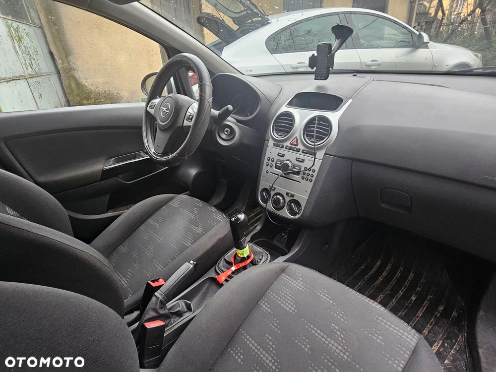 Opel Corsa 1.2 16V Enjoy - 15