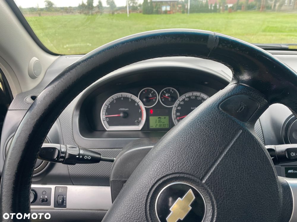 Chevrolet Aveo - 7