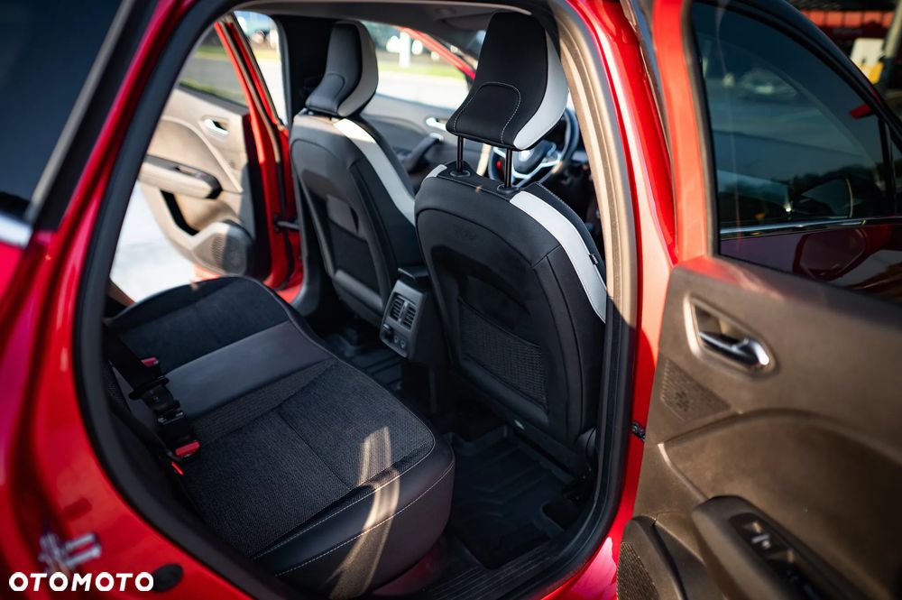 Renault Captur 1.3 TCe mHEV Techno EDC - 22