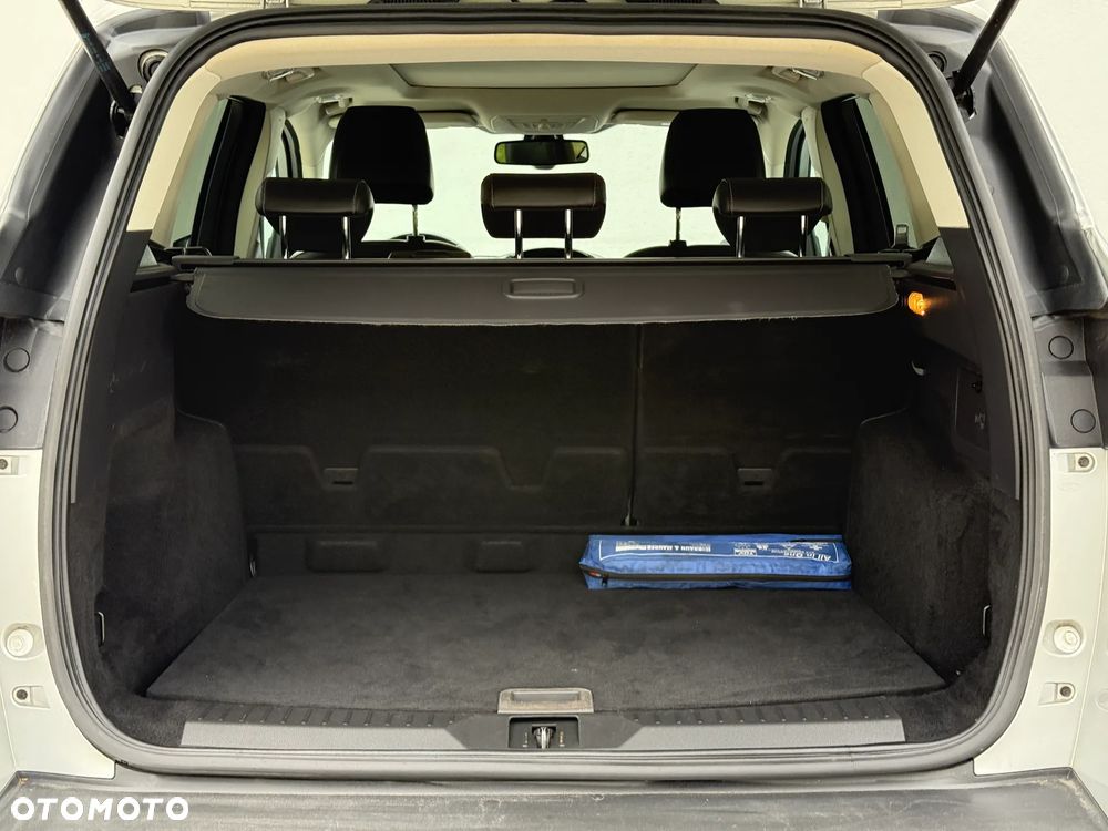 Ford Kuga - 27