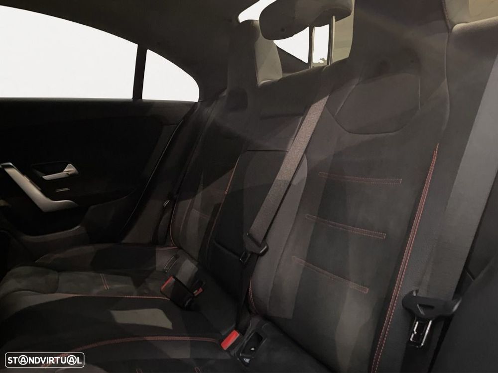 Mercedes-Benz CLA 250 - 14