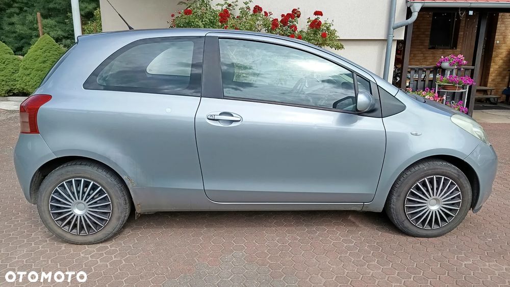 Toyota Yaris 1.3 Luna - 7