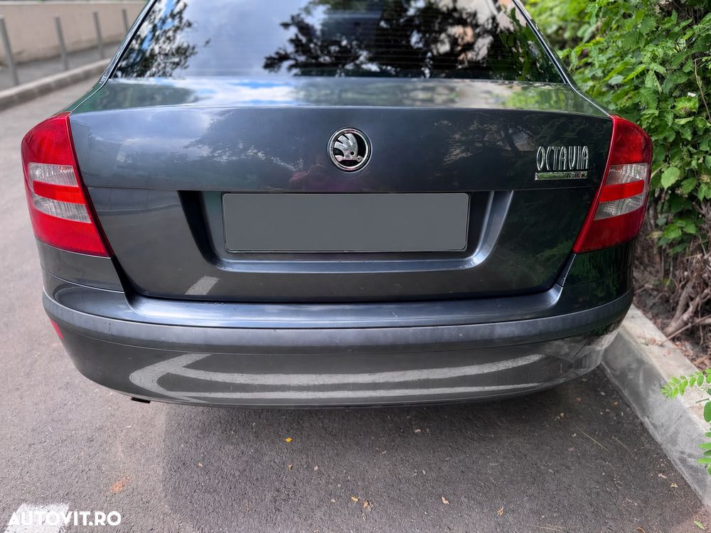 Skoda Octavia 1.6 MPI Ambiente - 2