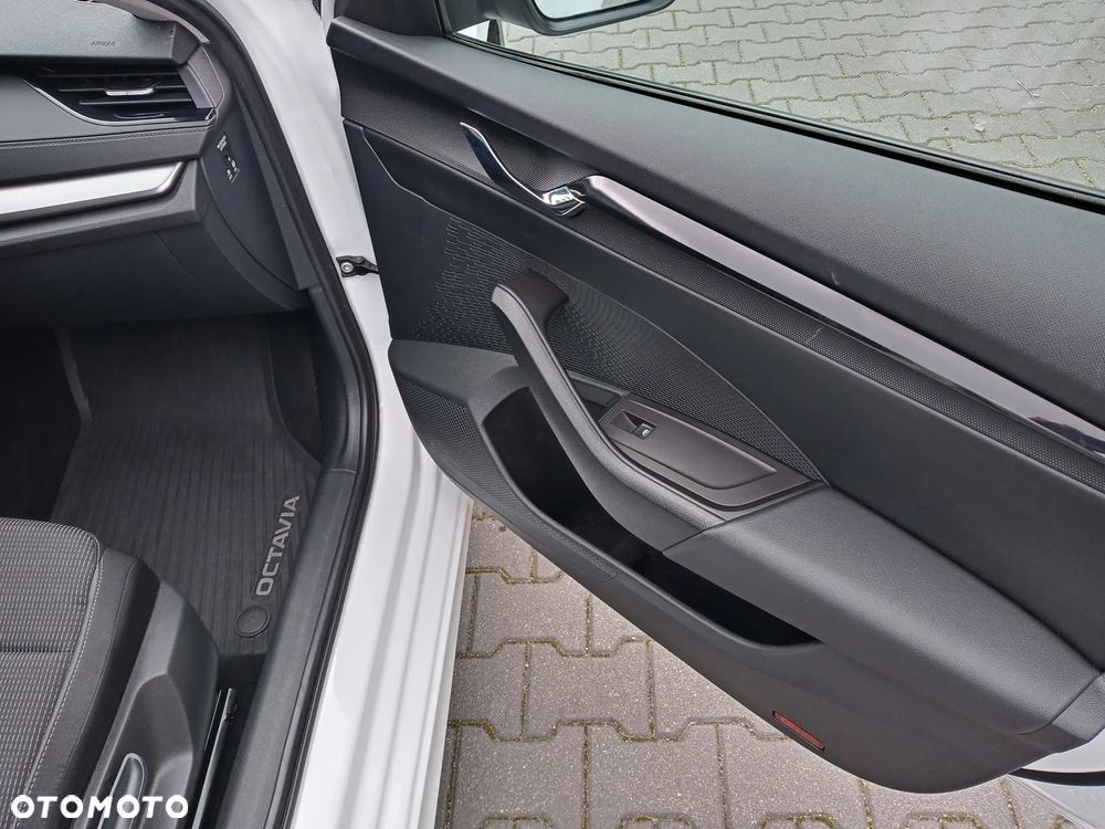 Skoda Octavia 1.5 TSI ACT Ambition - 24