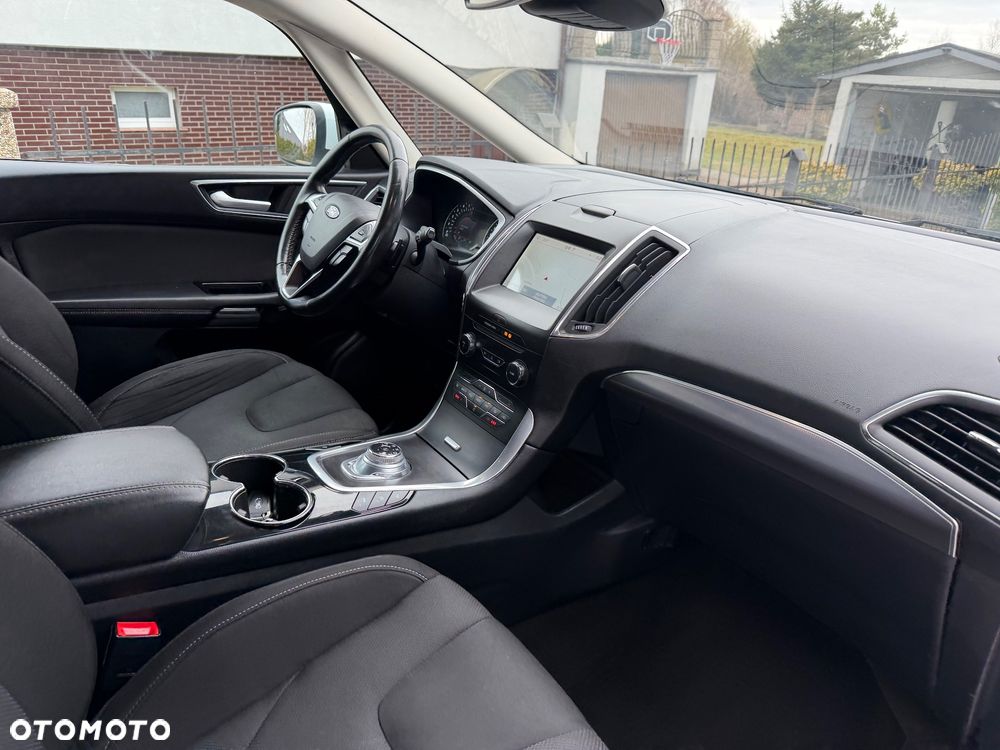 Ford S-Max 2.0 EcoBlue Titanium - 25
