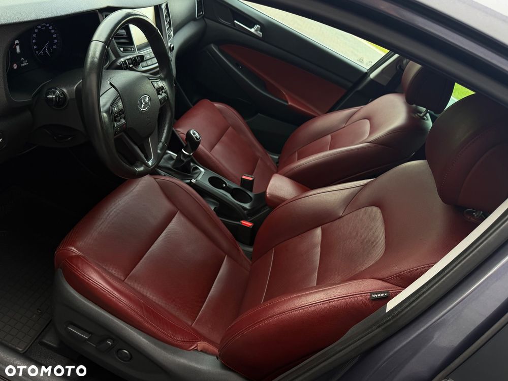 Hyundai Tucson 1.6 Turbo 4WD Premium - 23