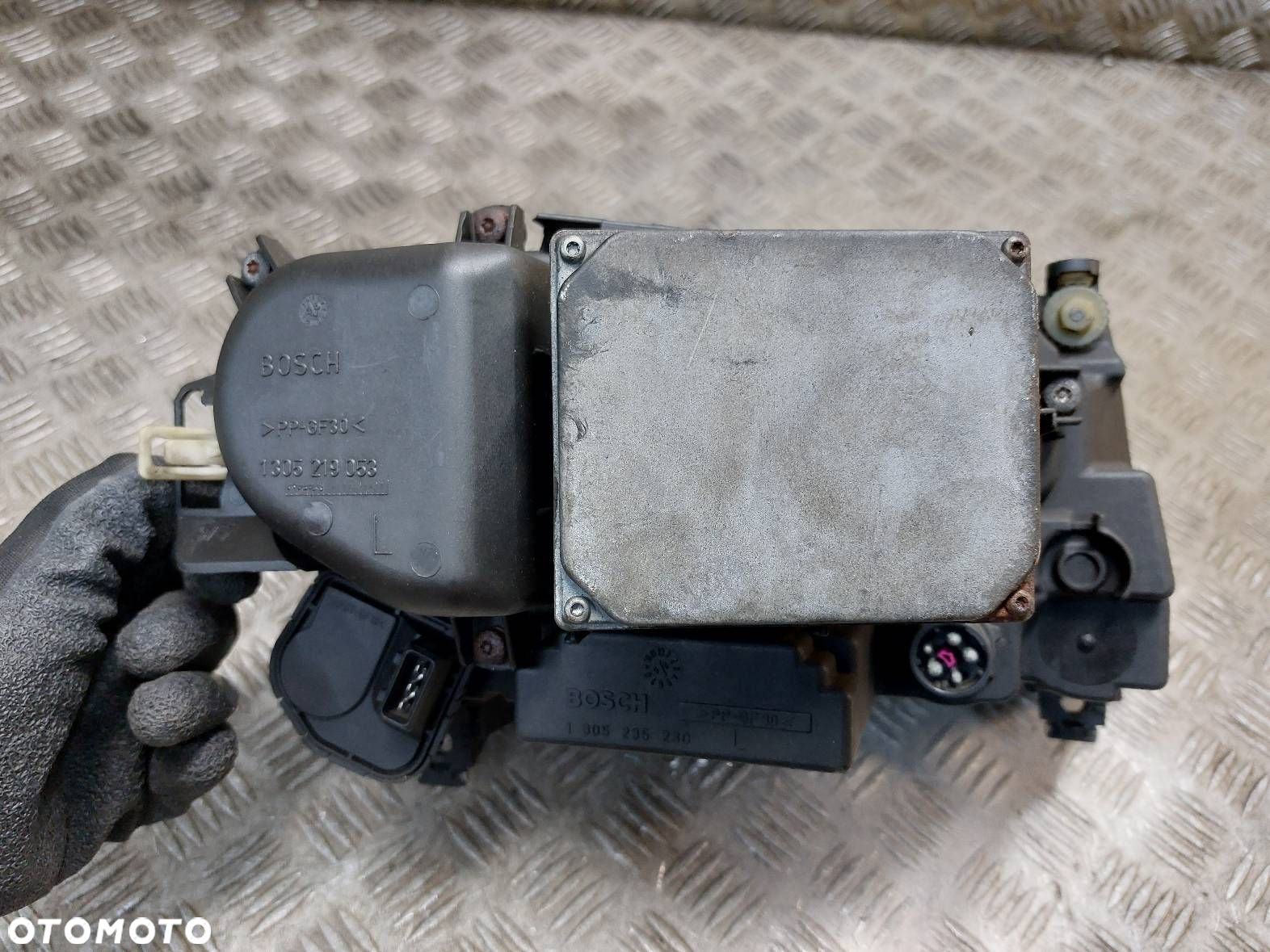 LAMPA LEWY PRZÓD XENON AUDI A8 D2 PRZETWORNICA LAMPA BOSCH 1307329023 - 6