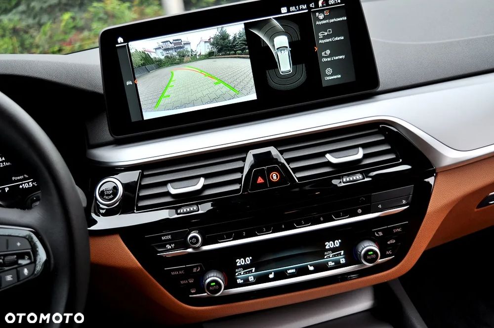 BMW Seria 5 520i Touring - 32