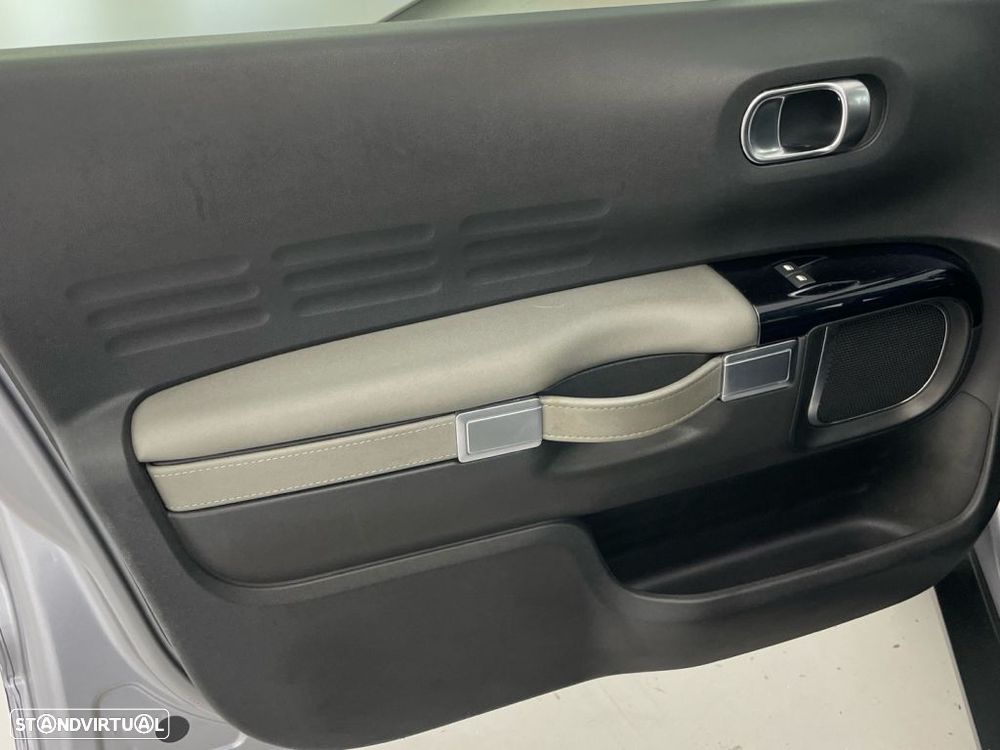 Citroën C4 Cactus 1.5 BlueHDi Shine Pack - 18