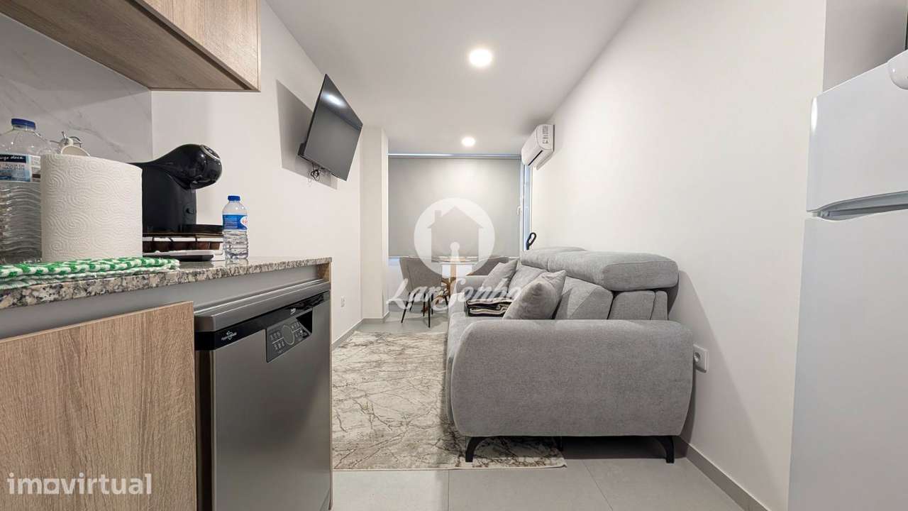 Apartamento T1 na 1º linha de Praia na Póvoa de Varzim - Grande imagem: 3/18