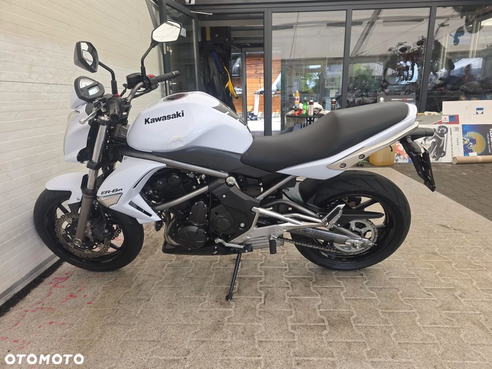Kawasaki ER - 20