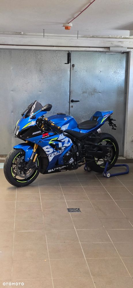 Suzuki GSX-R - 17