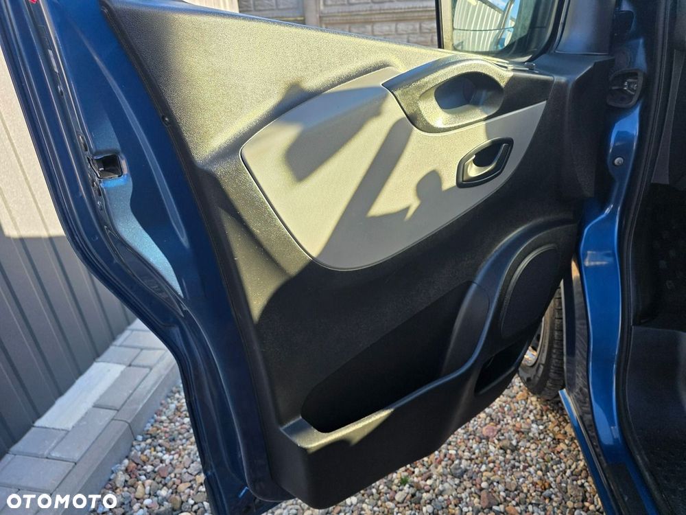 Renault Trafic - 23
