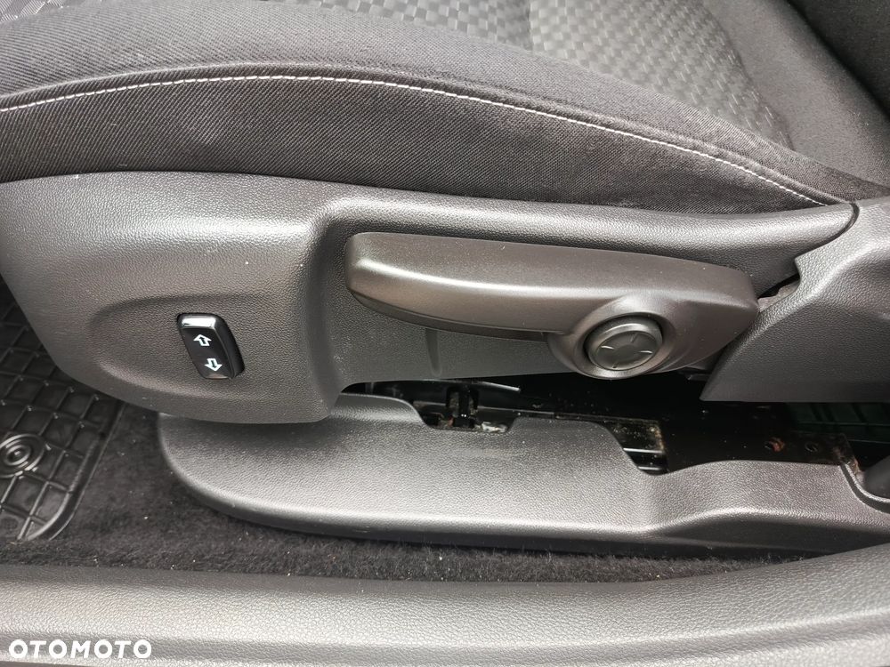 Opel Astra 1.4 Turbo Innovation - 9