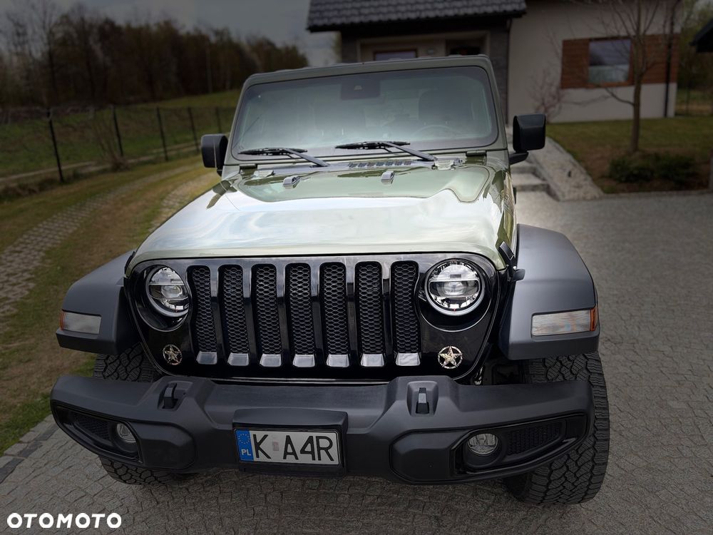 Jeep Wrangler - 1