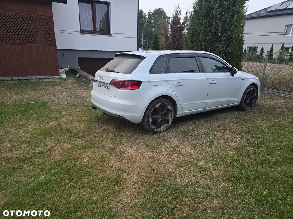 Audi A3 Sportback - 6