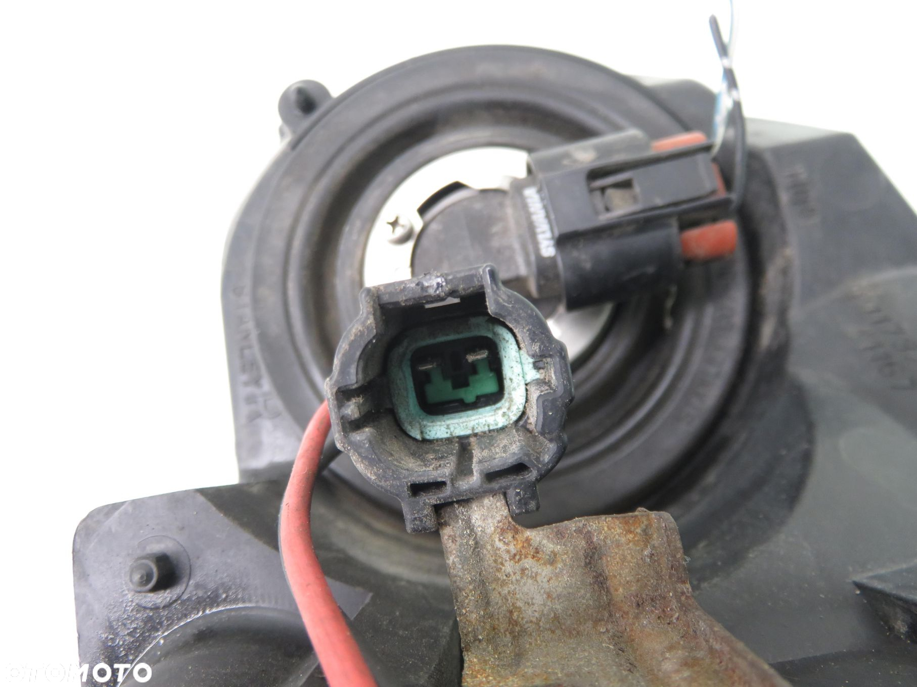 LAMPA PRAWA PRZEDNIA NISSAN ALTIMA L31 - 4