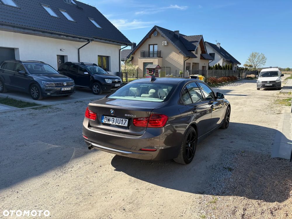 BMW Seria 3 320d Modern Line - 6