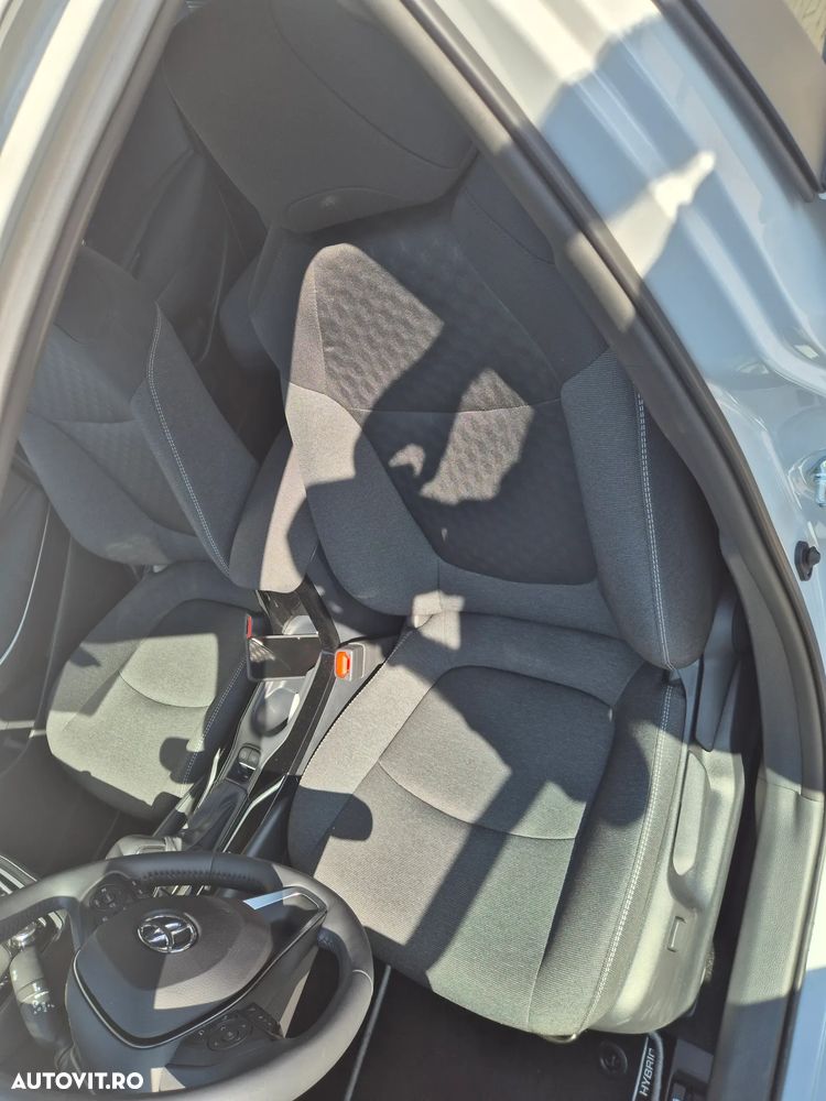 Toyota Corolla 1.8 HSD Business - 20