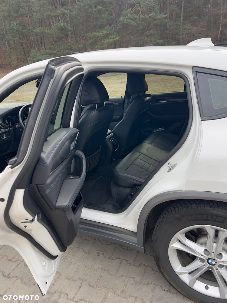 BMW X4 xDrive20d - 11