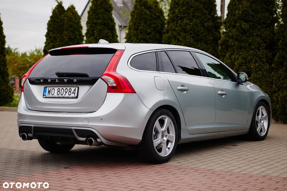 Volvo V60 D4 Geartronic RDesign - 6