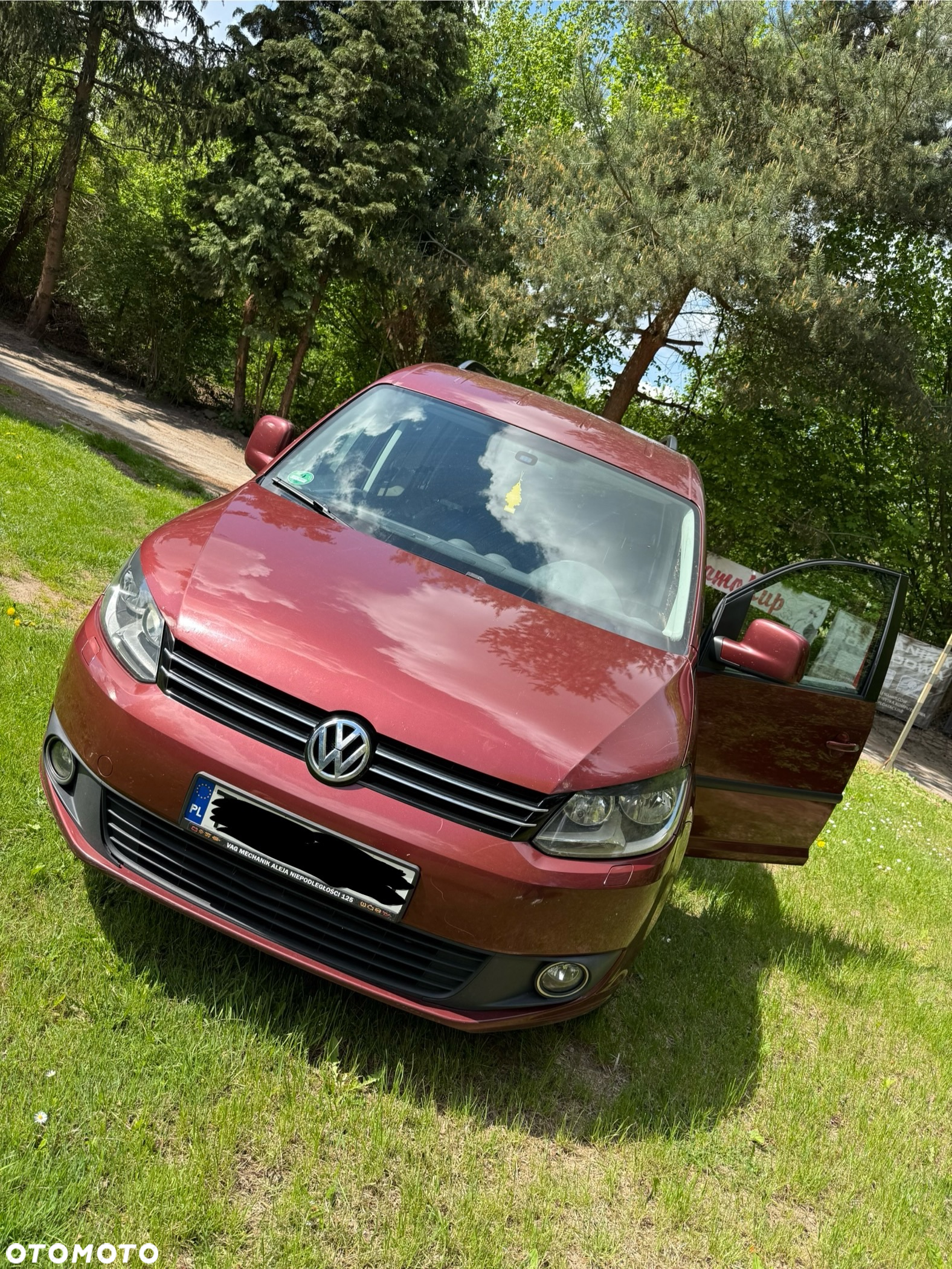 Volkswagen Caddy 2.0 TDI Comfortline 4Motion DSG - 2