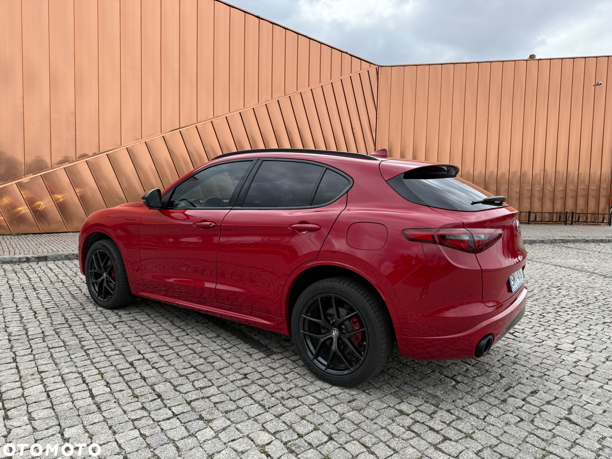Alfa Romeo Stelvio - 12