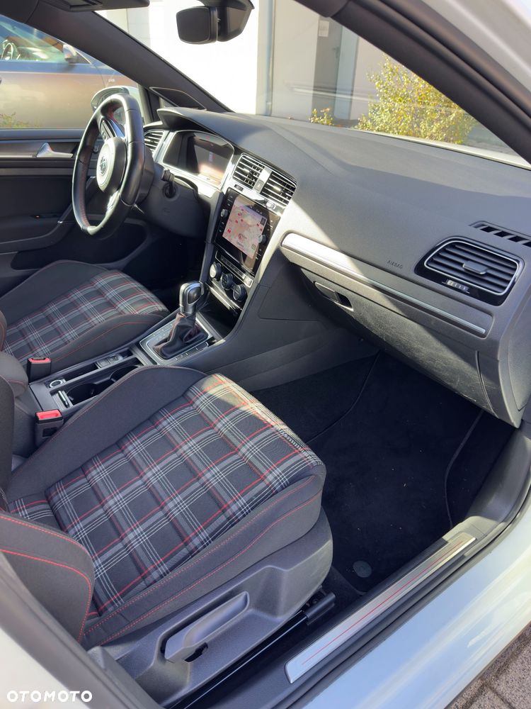 Volkswagen Golf 2.0 TSI BMT GTI Performance DSG - 9