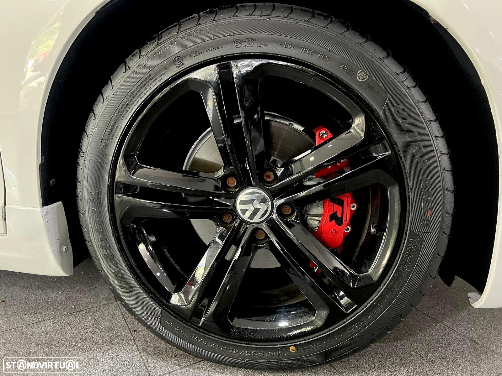 VW Scirocco 2.0 TDI Sport DSG - 37