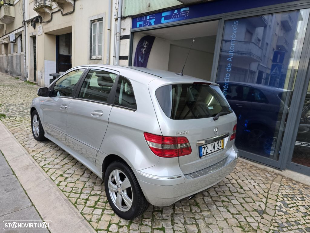Mercedes-Benz B 200 CDi - 4