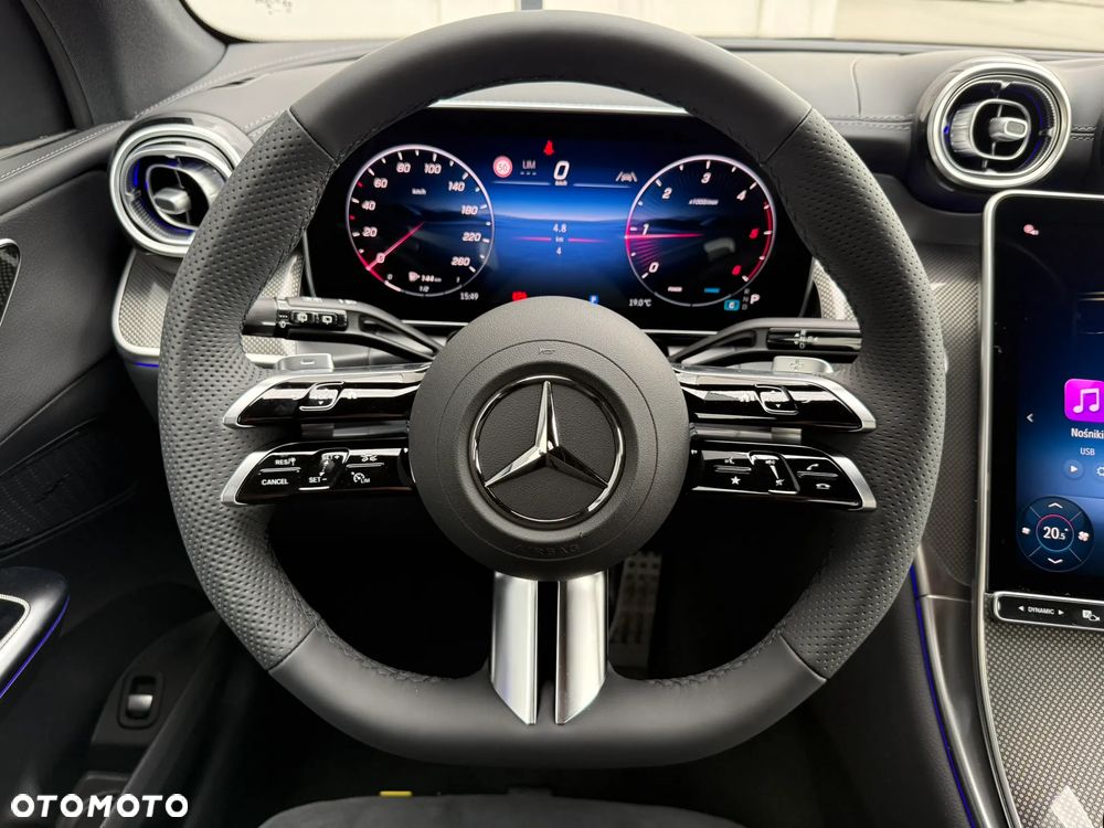 Mercedes-Benz GLC - 16