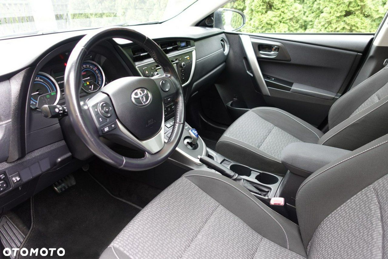 Toyota Auris - 14