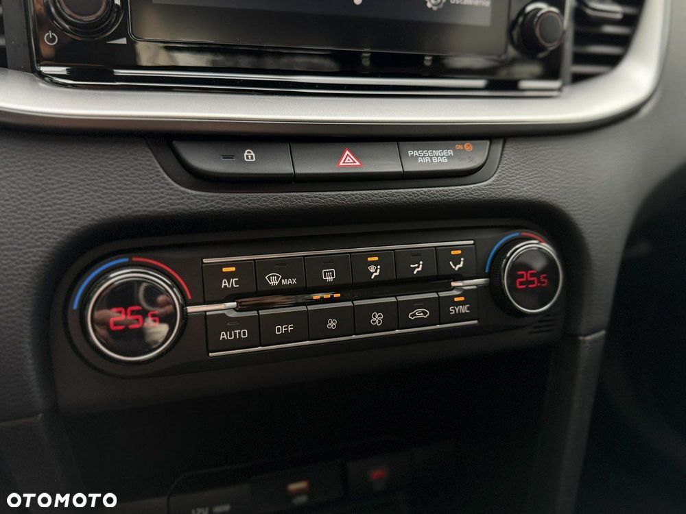 Kia Ceed 1.5 T-GDI M DCT - 21