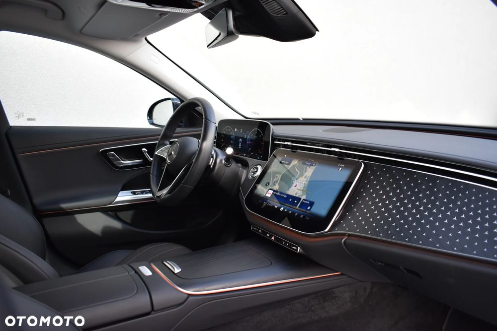 Mercedes-Benz Klasa E - 14