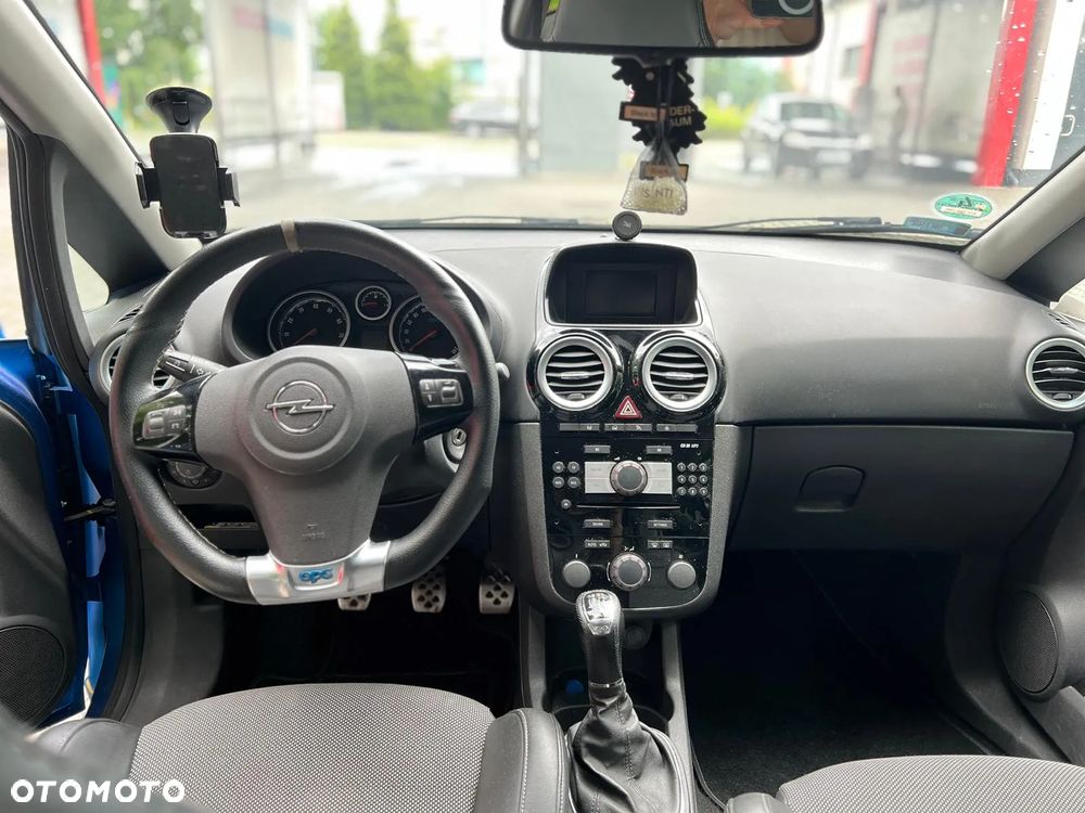 Opel Corsa 1.6T OPC - 29
