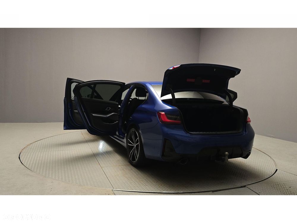 BMW Seria 3 320d xDrive mHEV M Sport sport - 11