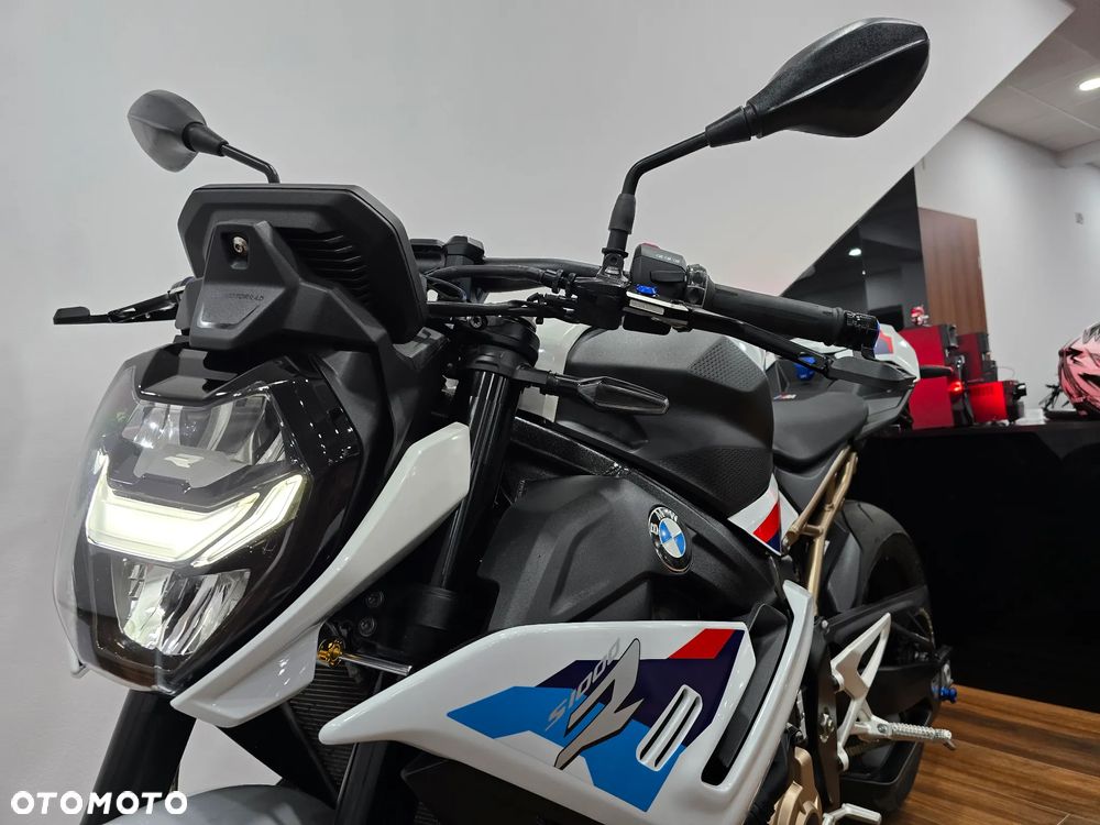 BMW S - 27