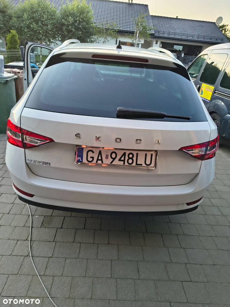 Skoda Superb - 1