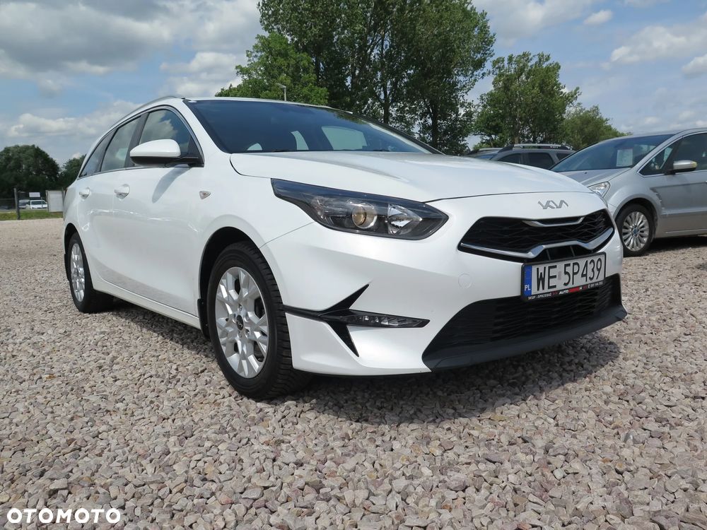 Kia Ceed 1.5 T-GDI M - 10